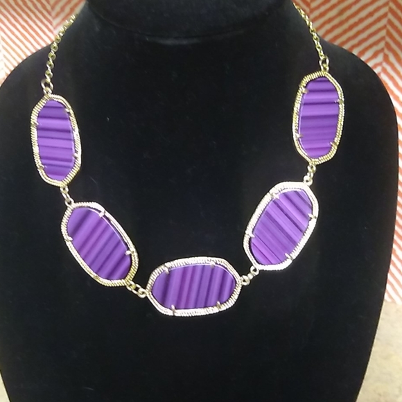 😻 3 For $15 Purple Striped Lucite Necklace - Picture 3 of 4